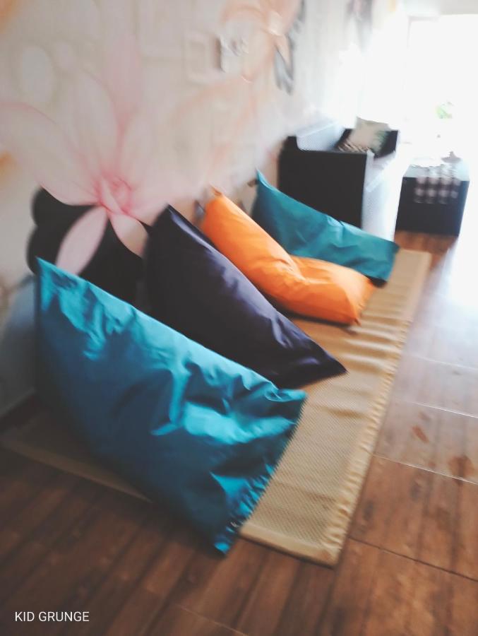 Tara Hostel Batununggul エクステリア 写真