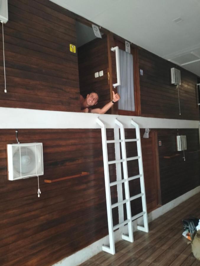 Tara Hostel Batununggul エクステリア 写真