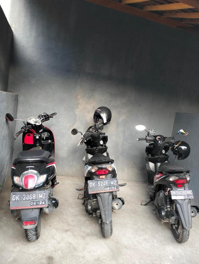 Tara Hostel Batununggul エクステリア 写真